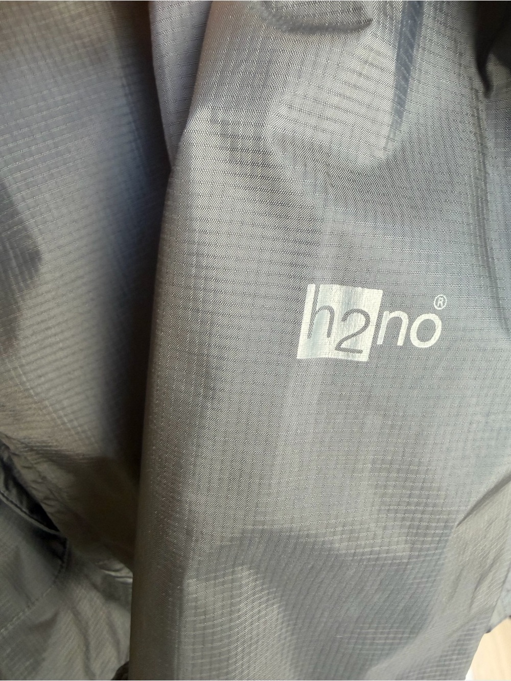 Patagonia Torrentshell 2.5L H2No Rain Jacket - Picture 8 of 16
